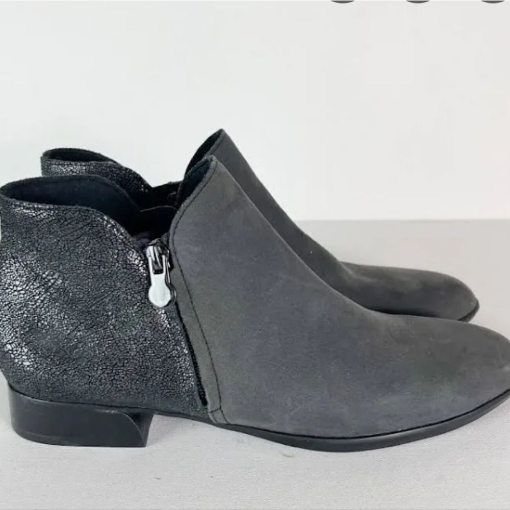 Munro Stylish Dark Gray Averee Ankle Boots for Women